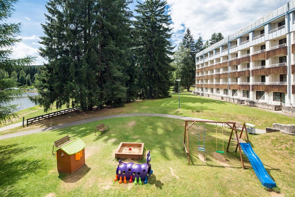 Orea Resort Devet Skal Vysocina Sněžné Dış mekan fotoğraf